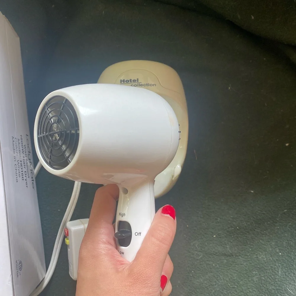 Wall mount hair dryer - Picture 5 of 5